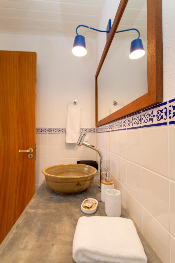 Quarto Deluxe (2 Adultos + 1 Criança)