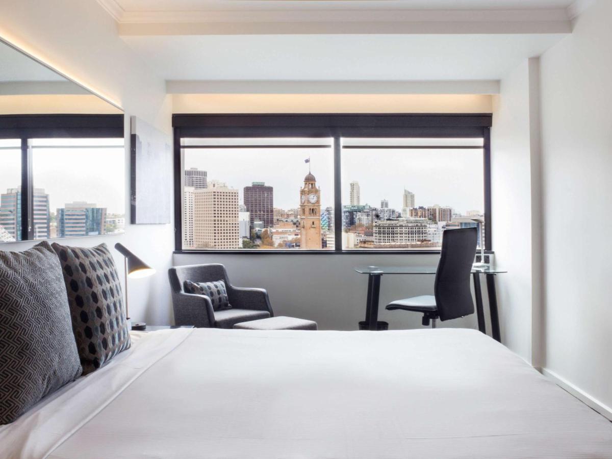 Superior Kamer met Queensize Bed en Uitzicht op de Stad