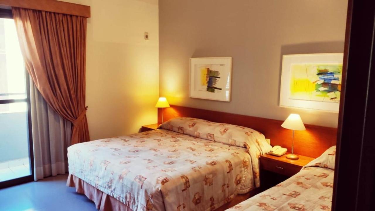 Quarto Duplo