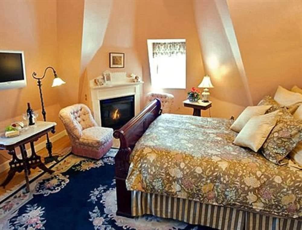 Chambre Lit Queen-Size de Luxe