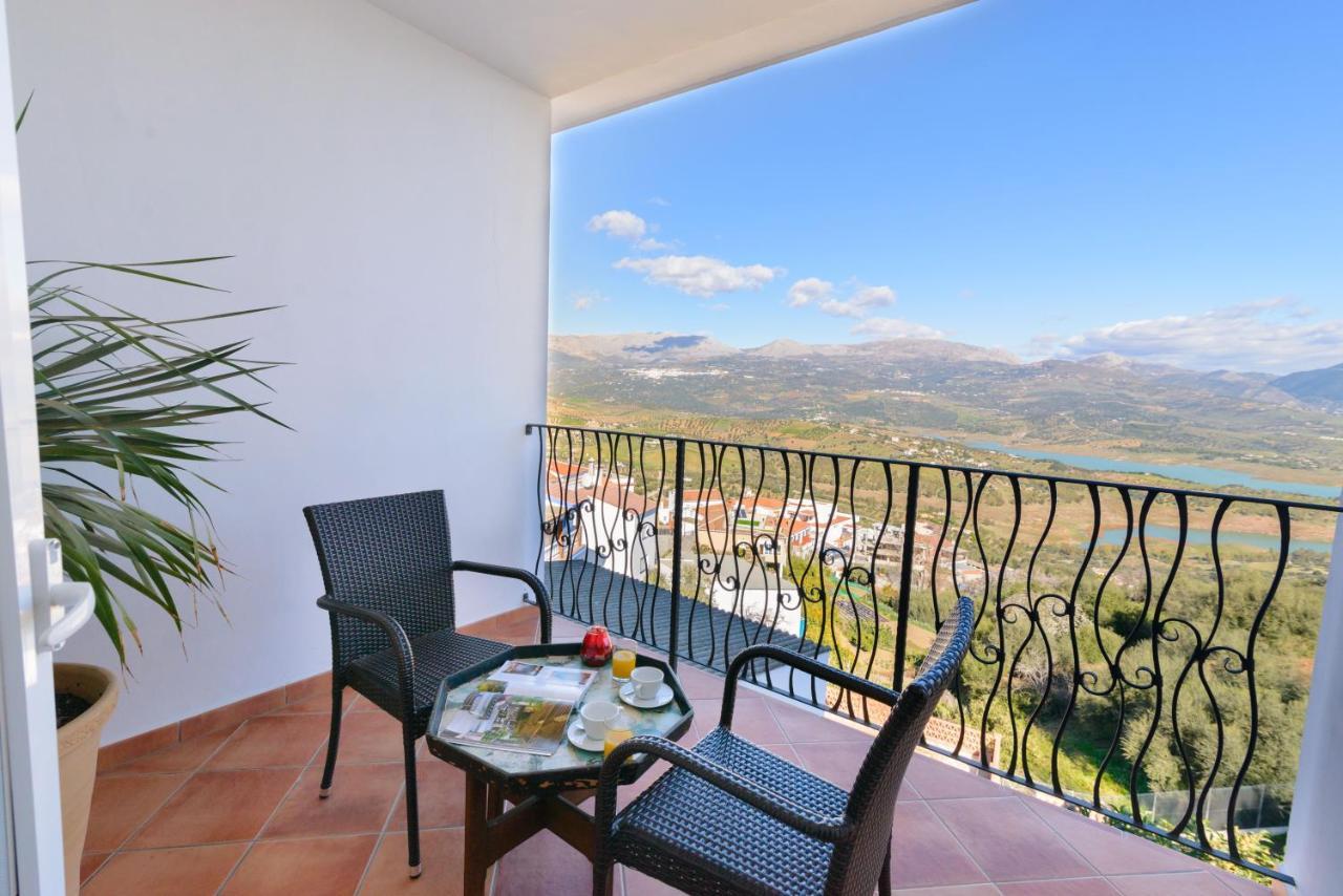 Suite Junior con vistas a la montaña