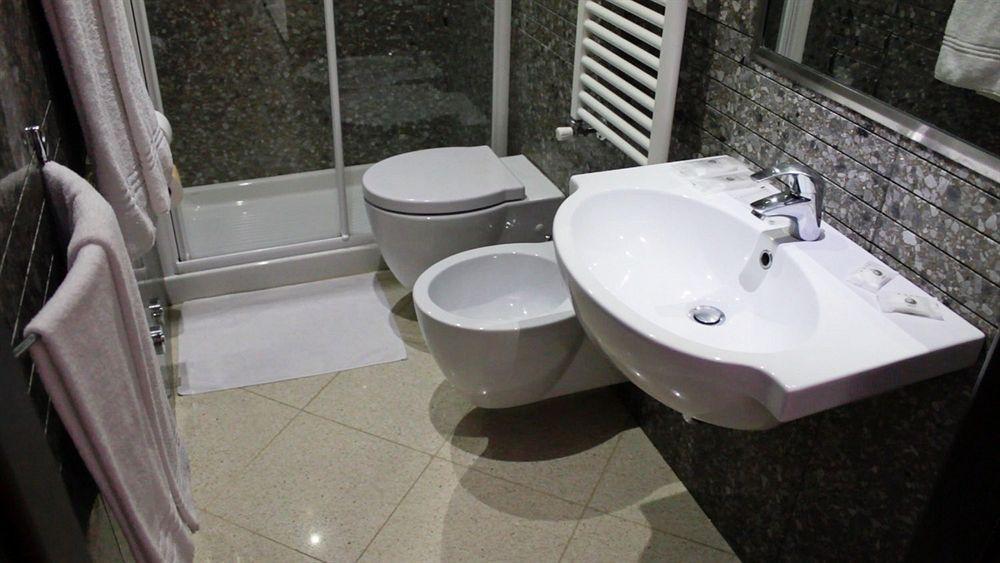 Quadruple Room,343008091:JPEG