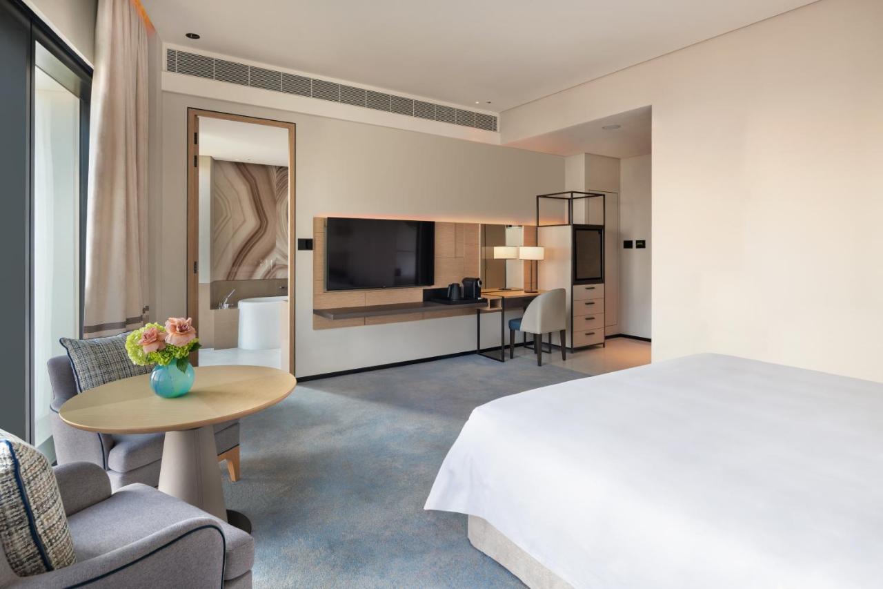 Deluxe Zimmer mit Blick auf die Marina, Stadtblick und Zugang zum höchsten Infinity-Pool der Welt