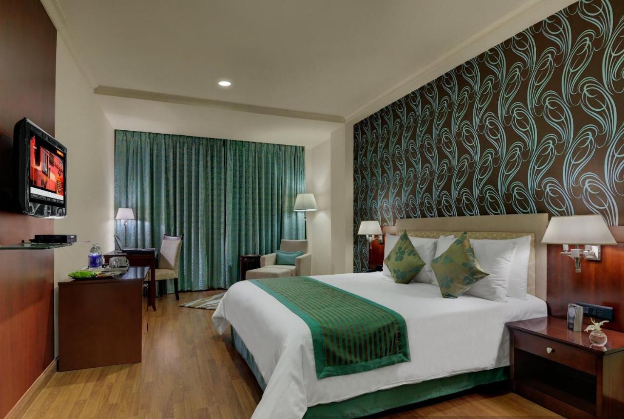 Privilege Room  with 15% Discount on Food( At Bistro Restaurant)