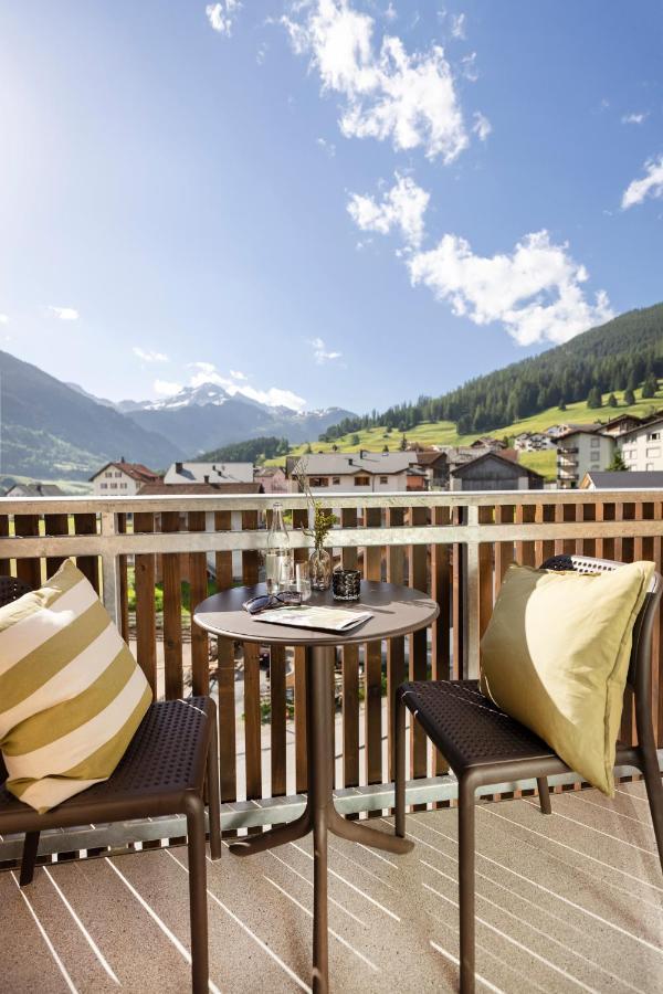 Family & Friends Unterkunft mit 2 Schlafzimmern am Flussufer