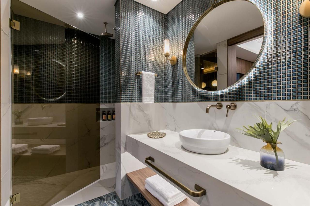 Premium Suite with Spa Bath
