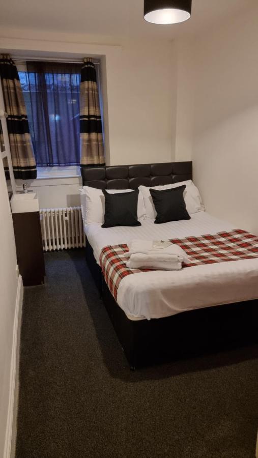 Chambre Double avec Salle de Bains Commune