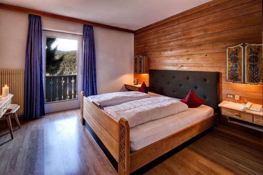 Apartment mit Balkon