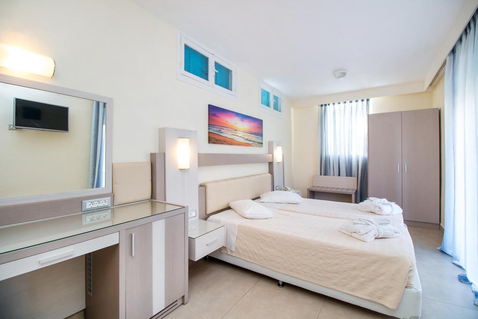 Aqua Tower Familienvilla mit eigenem Pool