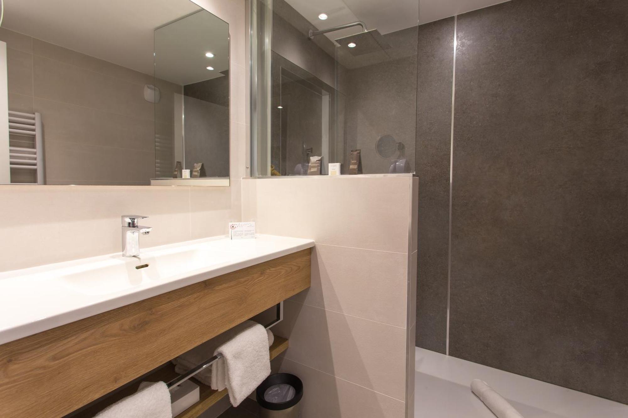 Chambre Triple (3 Adultes)
