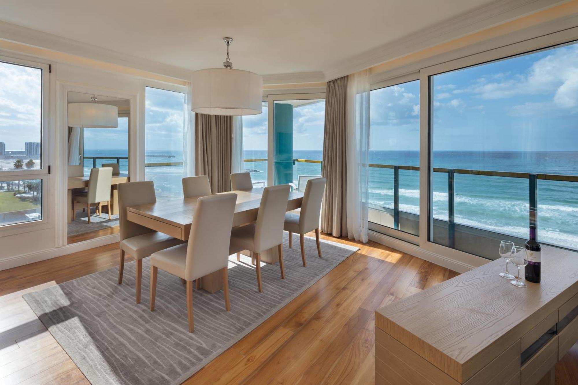 Ocean Suite with Sea Front Blacony