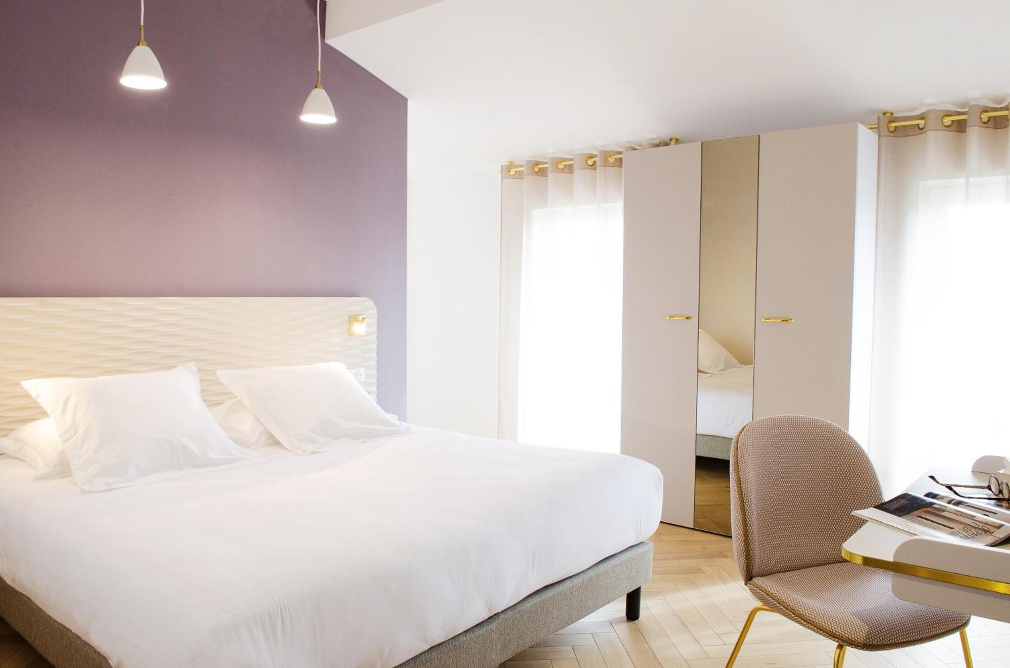 Deluxe Room,1743035932:JPEG