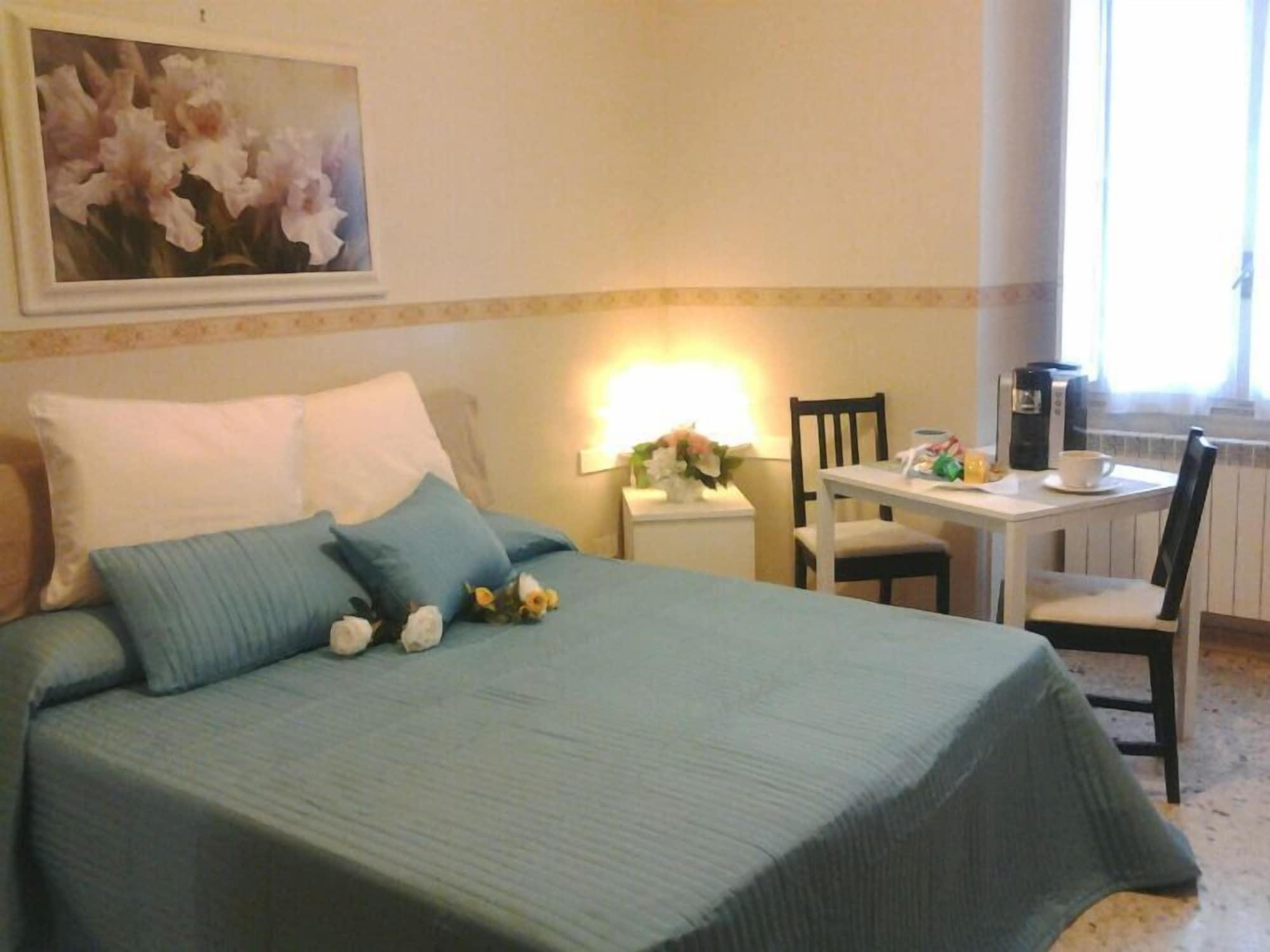 Large Double Room