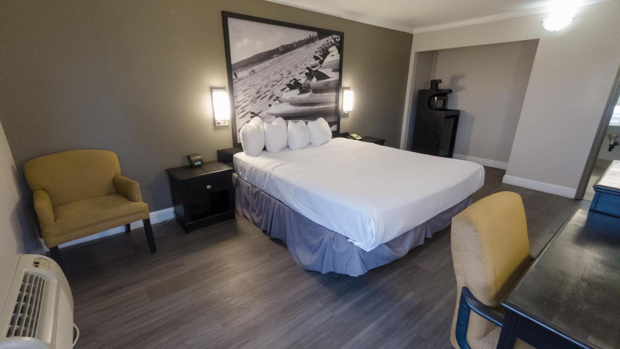 King Room with Mobility/Hearing Impaired Access - Non-Smoking