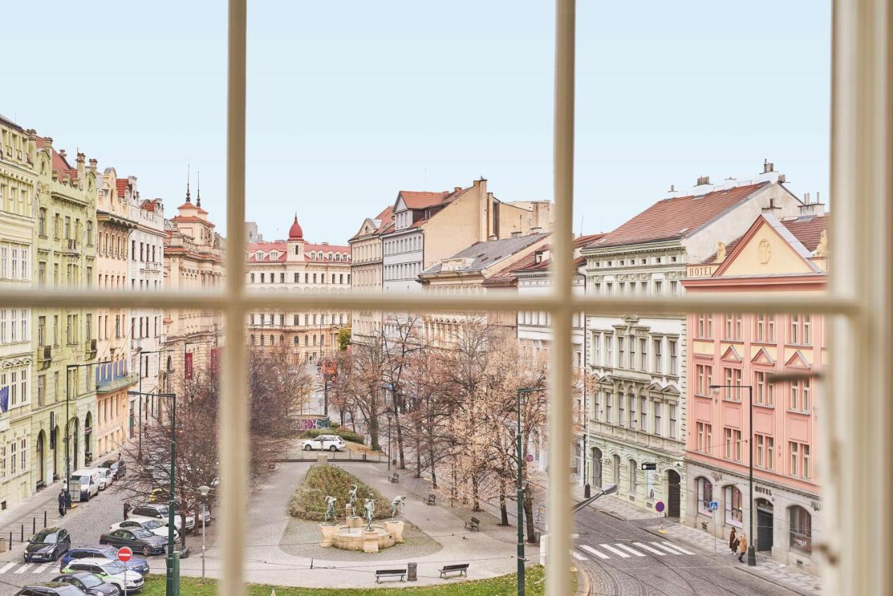 Deluxe Zimmer mit Kingsize-Bett und Aussicht
