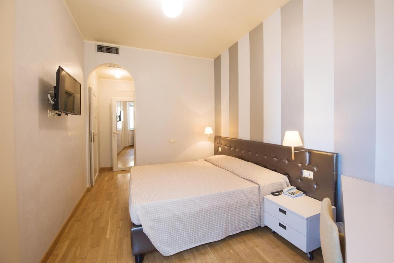 Standard Double Room,1225702262:JPEG