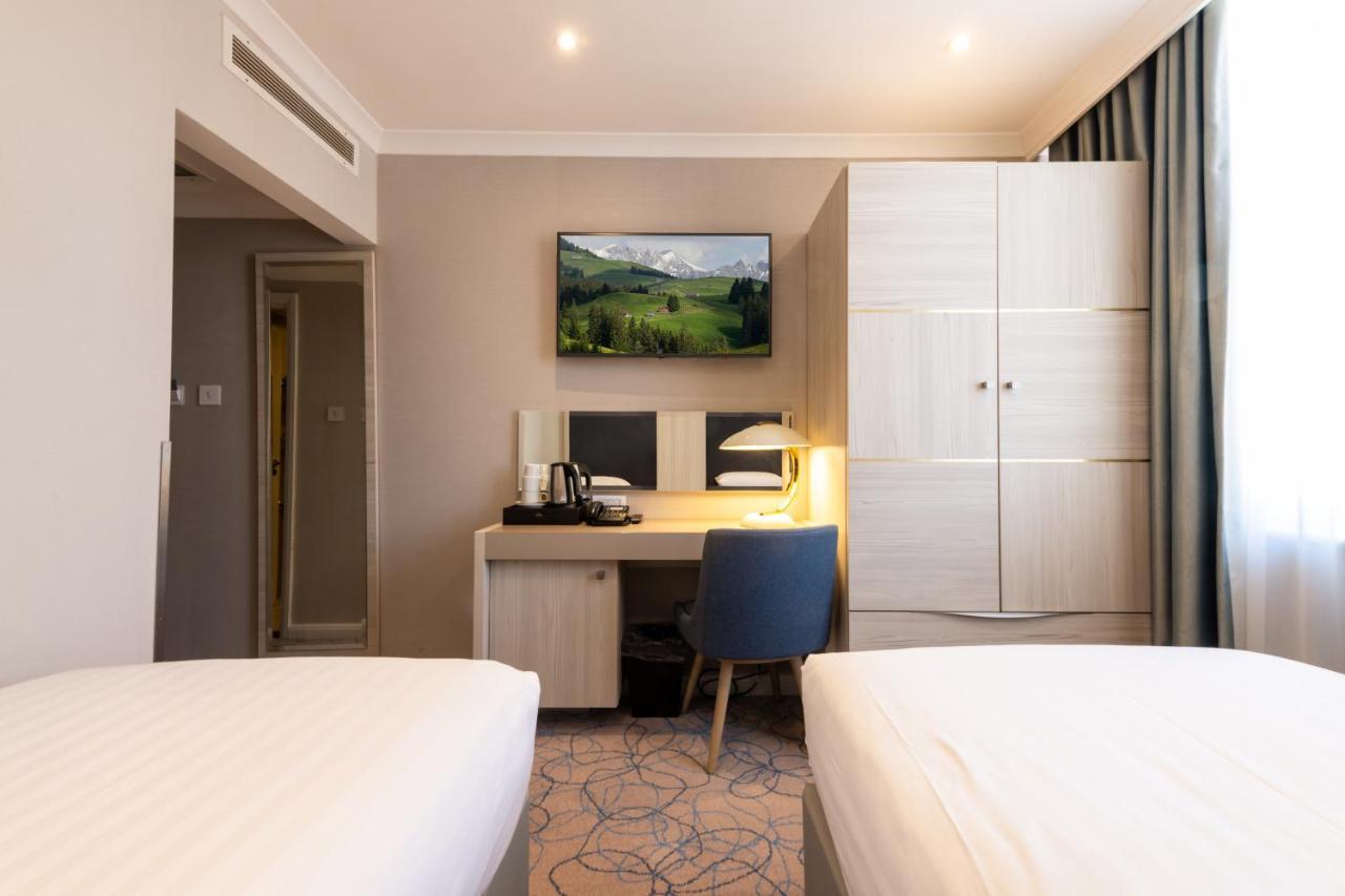 Twin Room,1253266045:JPEG