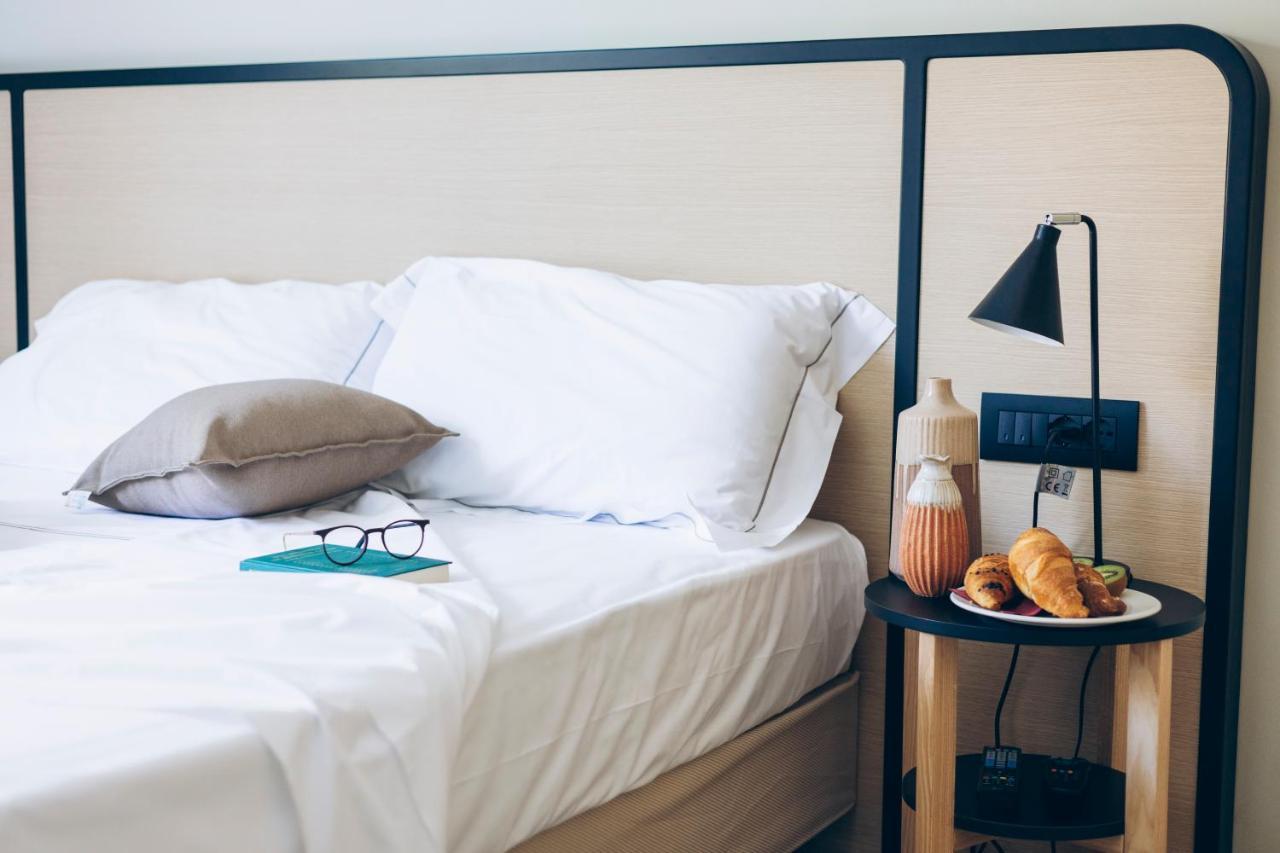 Double Room with Lateral Sea View,1270304623:JPEG