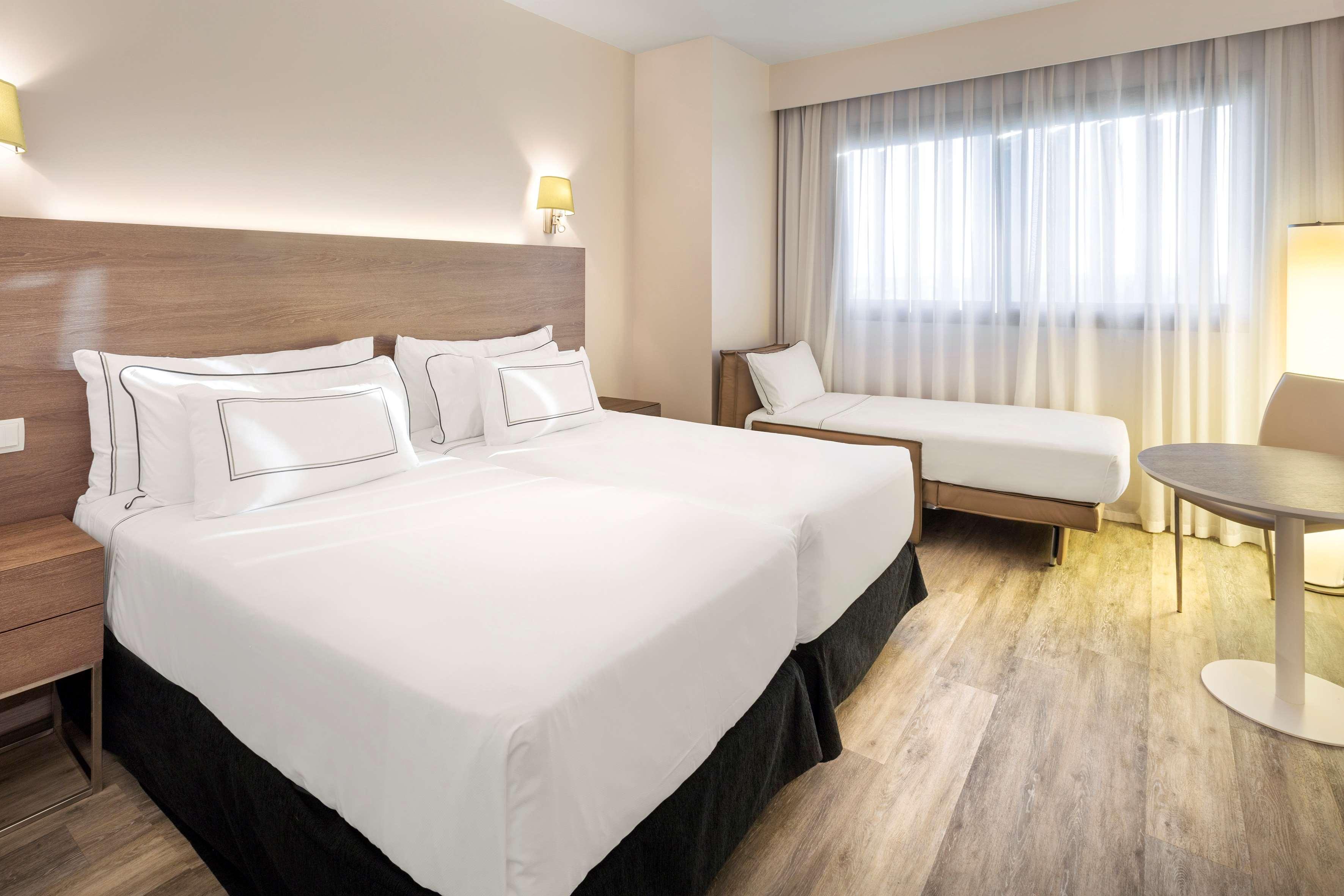 Double Room,1436376163:JPEG