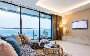Dara Suite with Club Benefits with Sea View