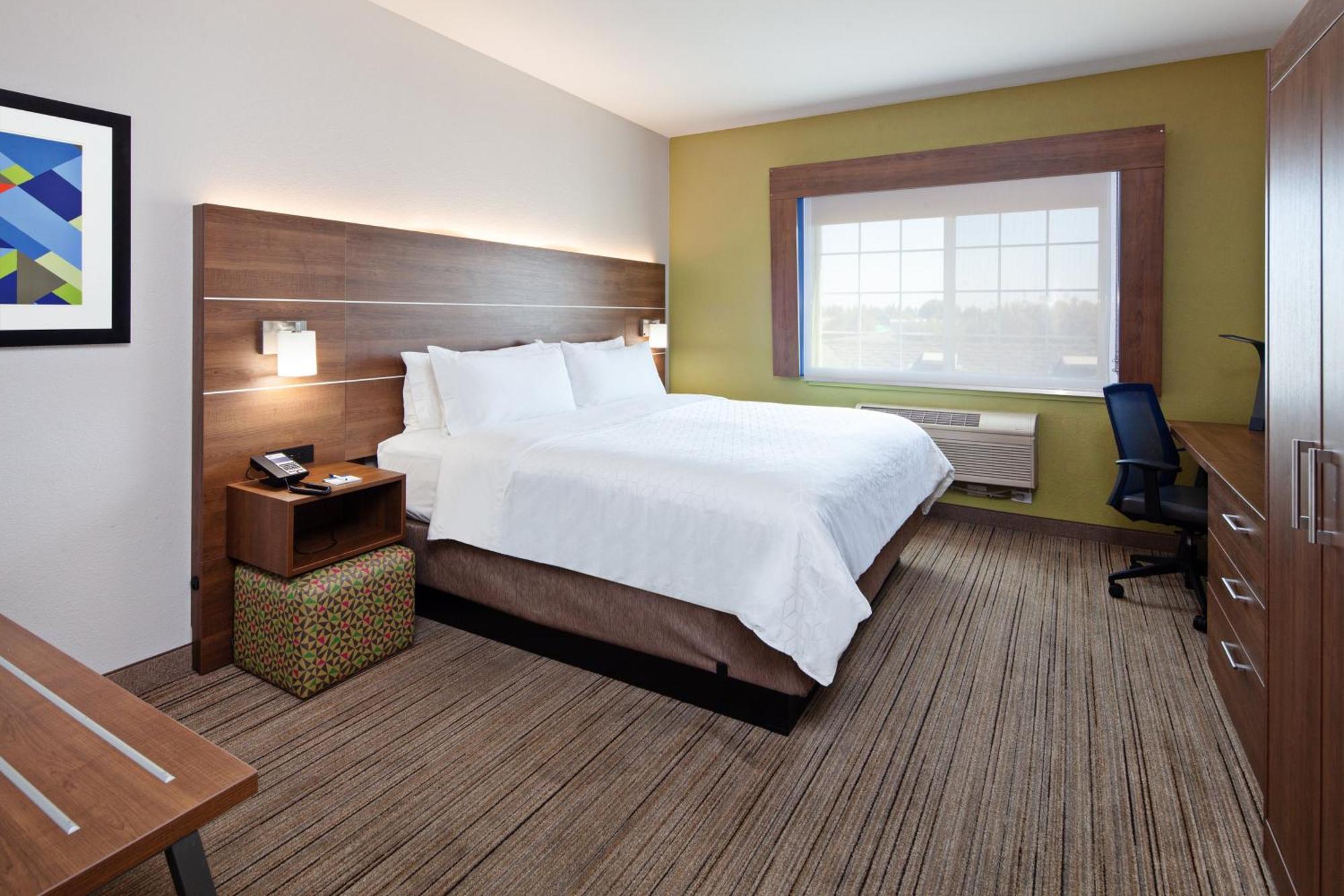 Standard King Room