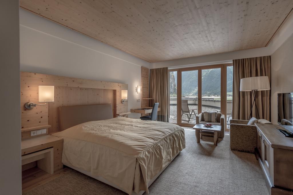 Double Room with Access to the Thermal Spa