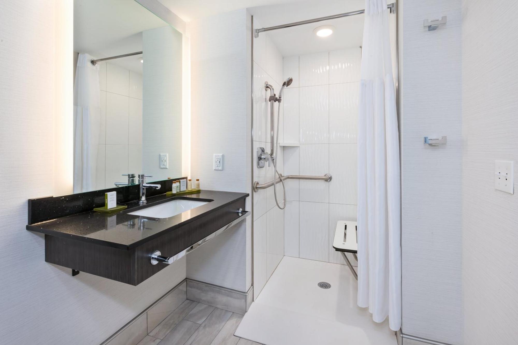 Standard King Room with Roll-In Shower - Communications Access