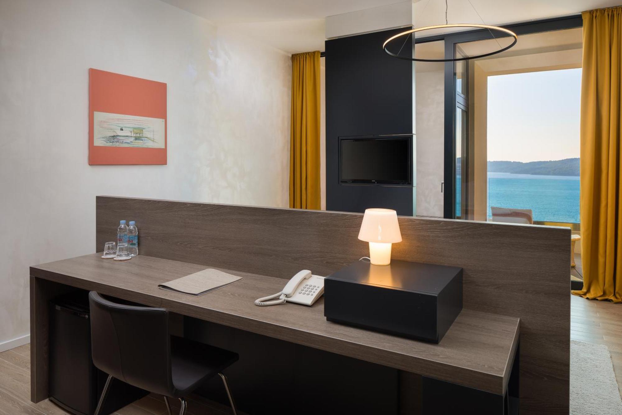 Comfort Tweepersoonskamer met Balkon en Uitzicht op Zee