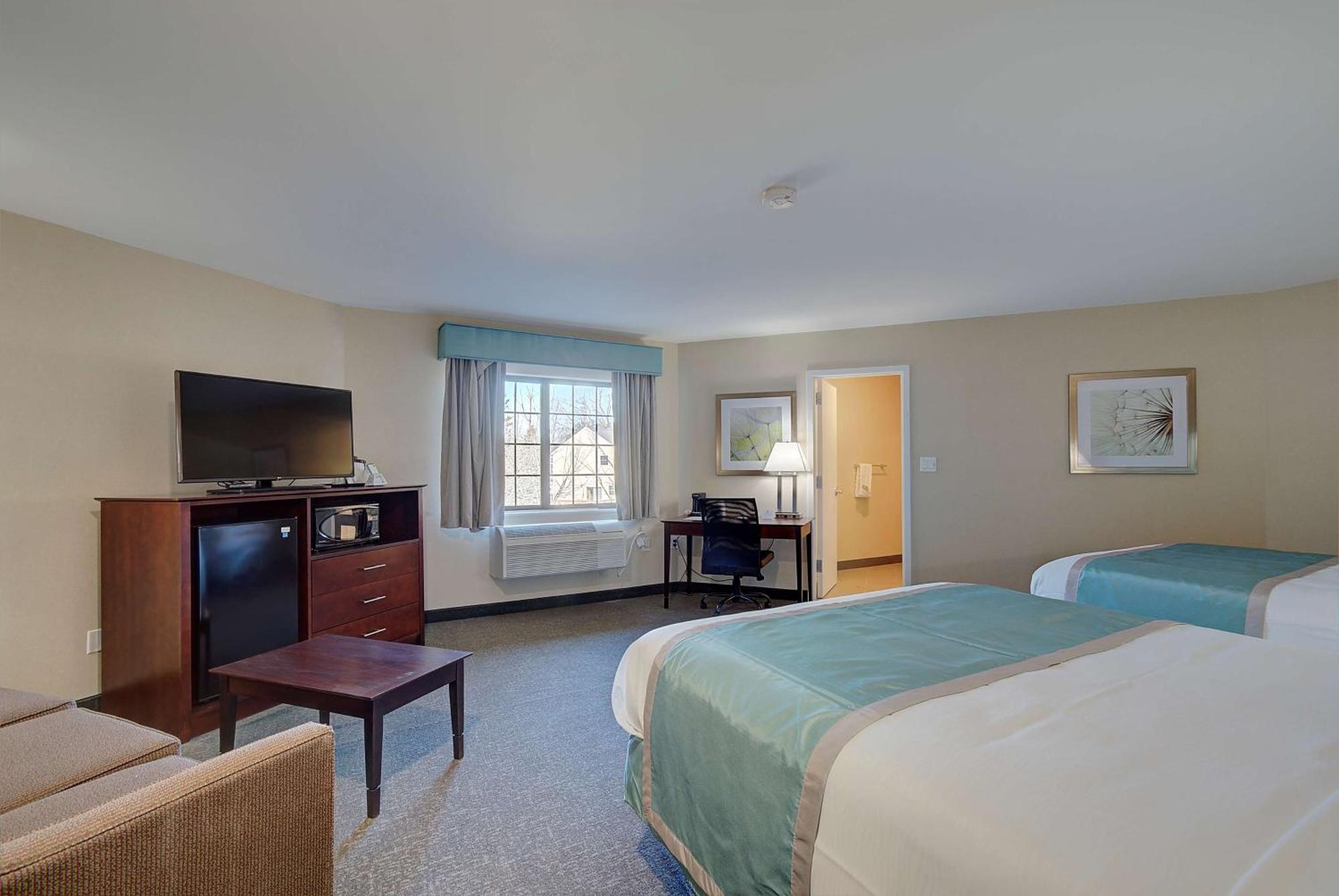 Queen Room with Two Queen Beds - Non-Smoking