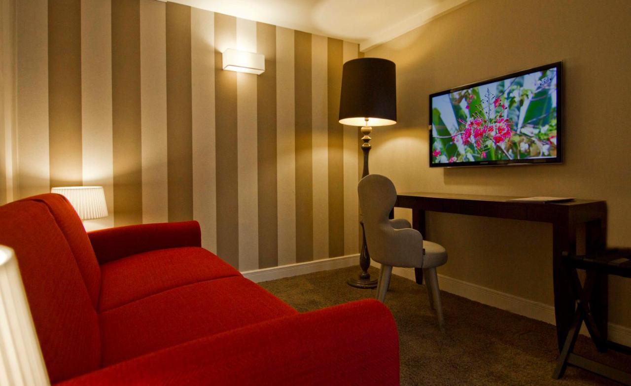 Quarto VIP com Cama de Casal ou 2 de Solteiro