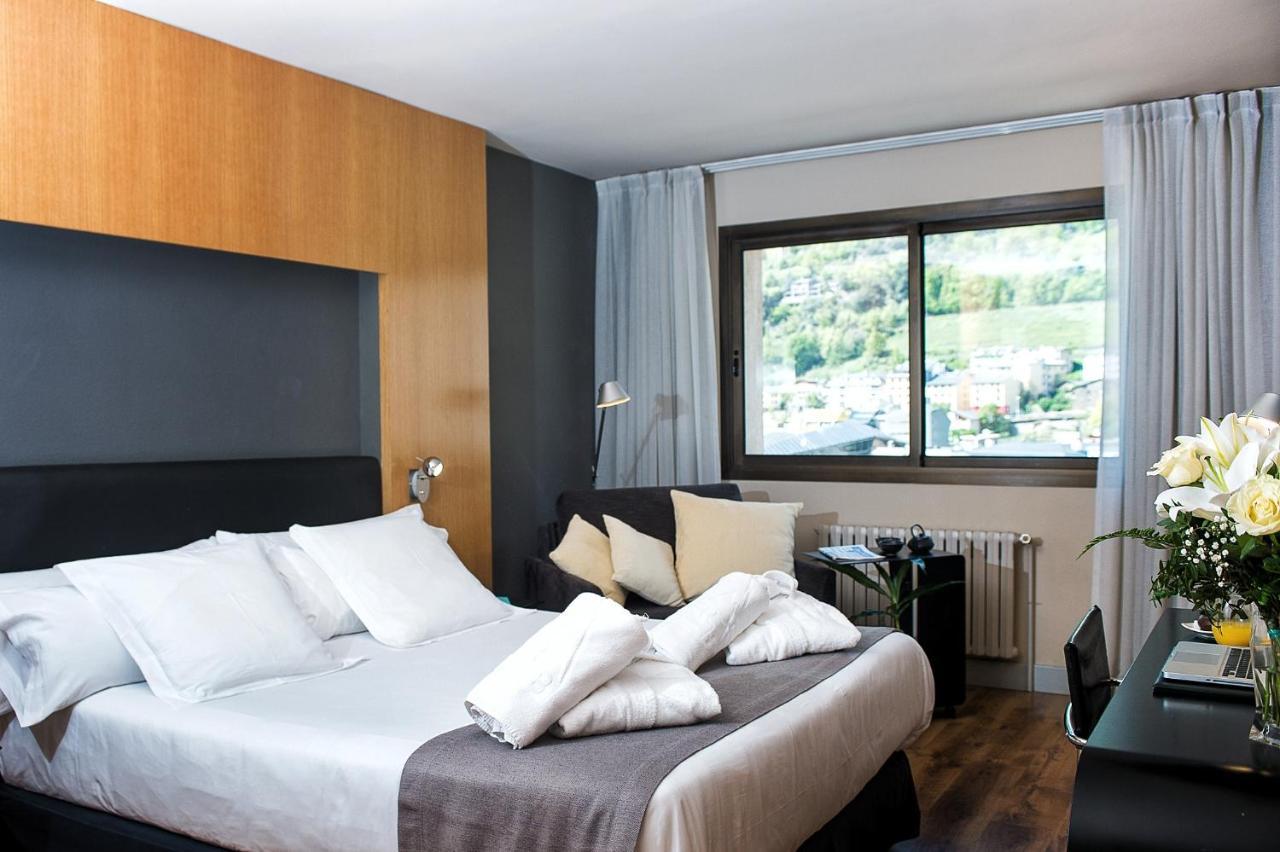 Double or Twin Room,1332845957:JPEG