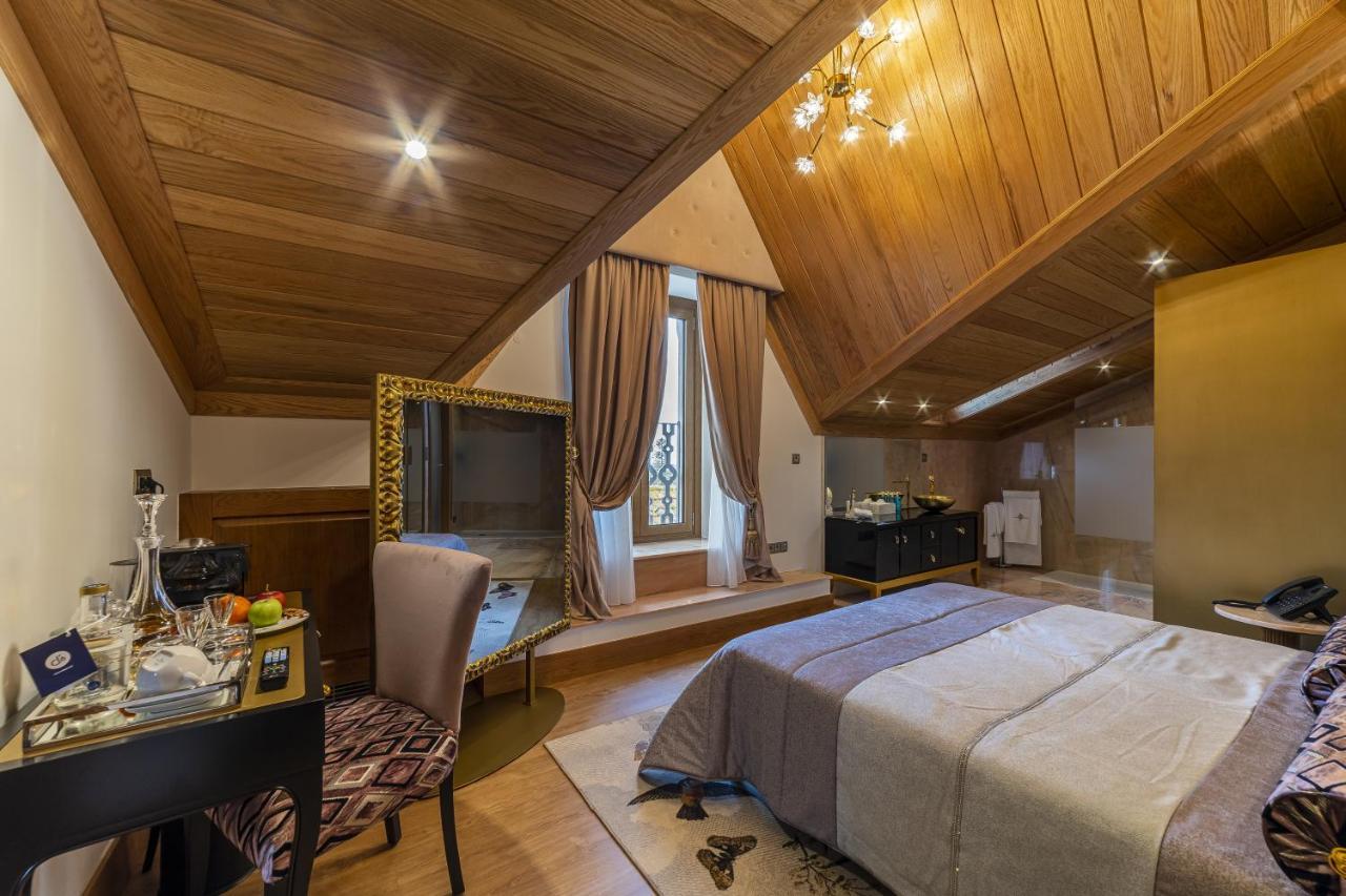 Deluxe Room,1329639632:JPEG