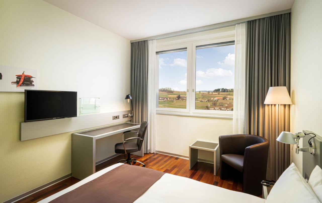 Standard Queen Room,1328815178:JPEG