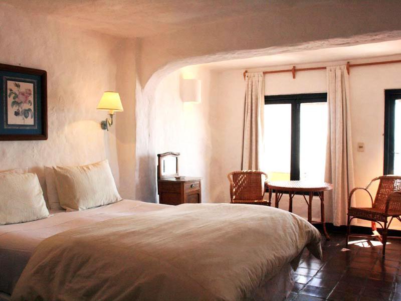 Standard Suite,1330749941:JPEG