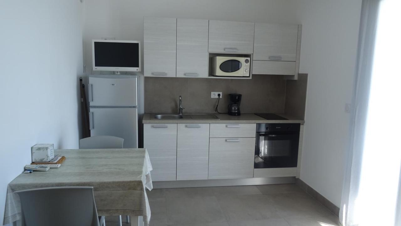 Studio (2 Adultes) - Vue sur Mer