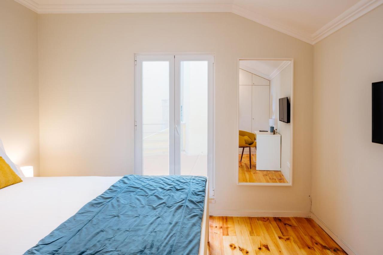 Habitación Doble con terraza y baño compartido