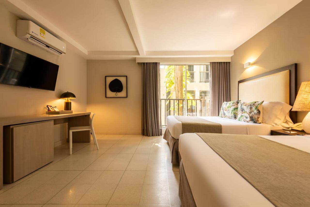 Quarto Duplo com 2 Camas de Casal