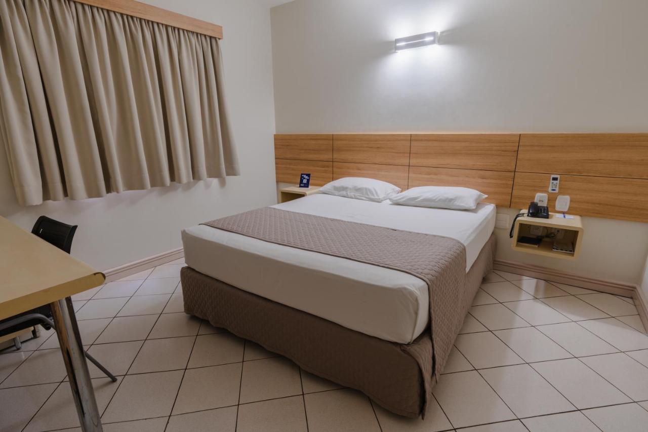 Quarto Duplo