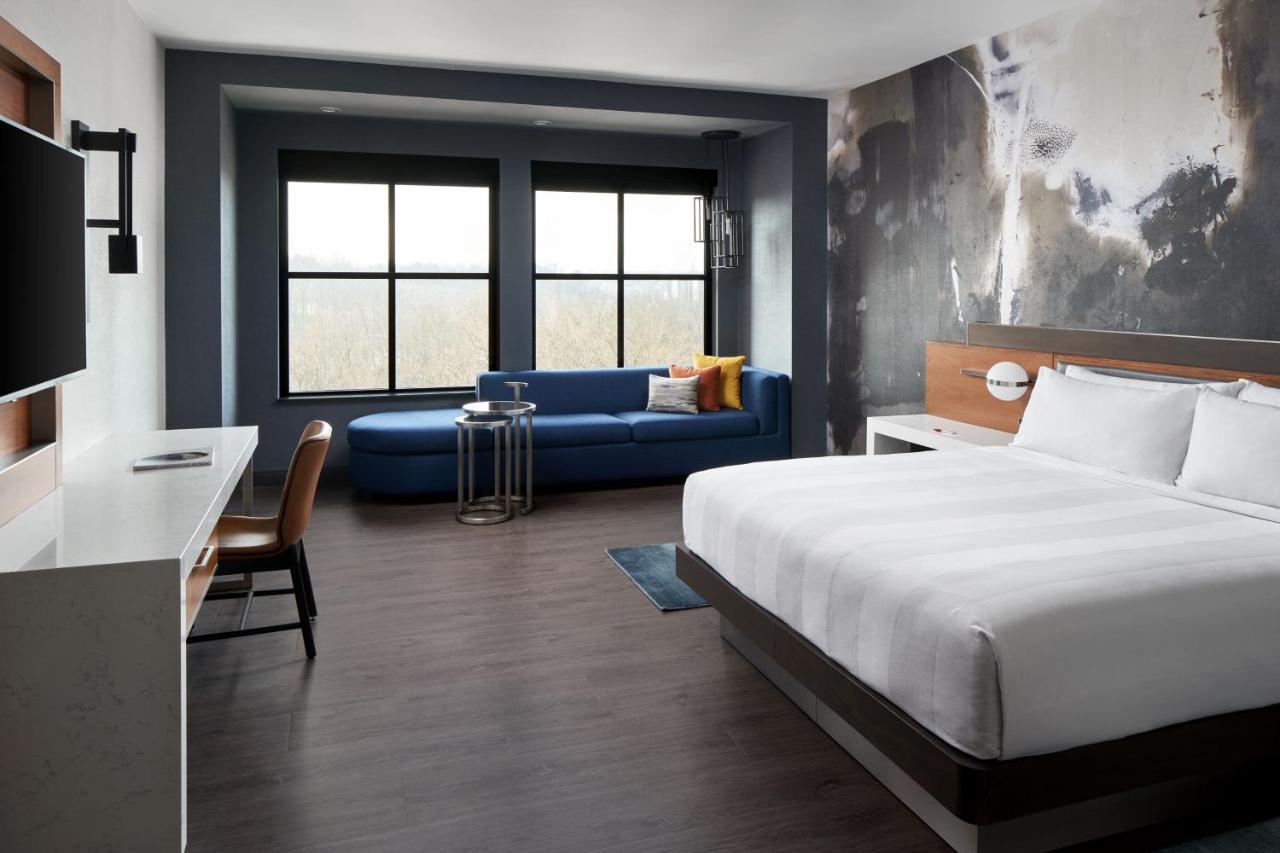 King Guest Room