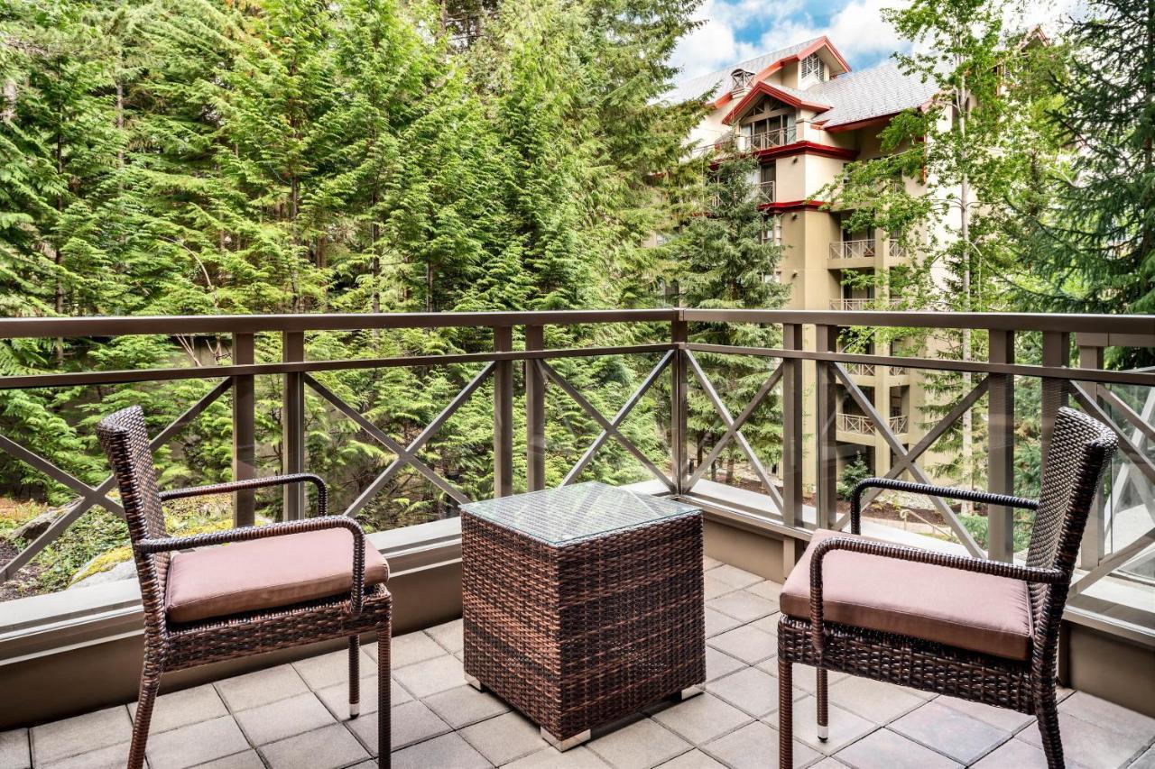 Suite mit 1 Schlafzimmer mit 1 Queensize-Bett, Schlafsofa, Kamin und Balkon