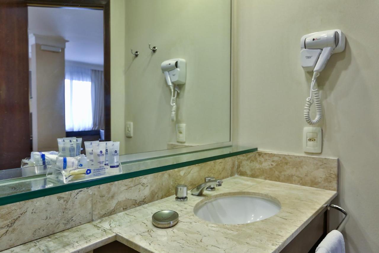 Quarto Duplo com Banheiro Privativo Externo