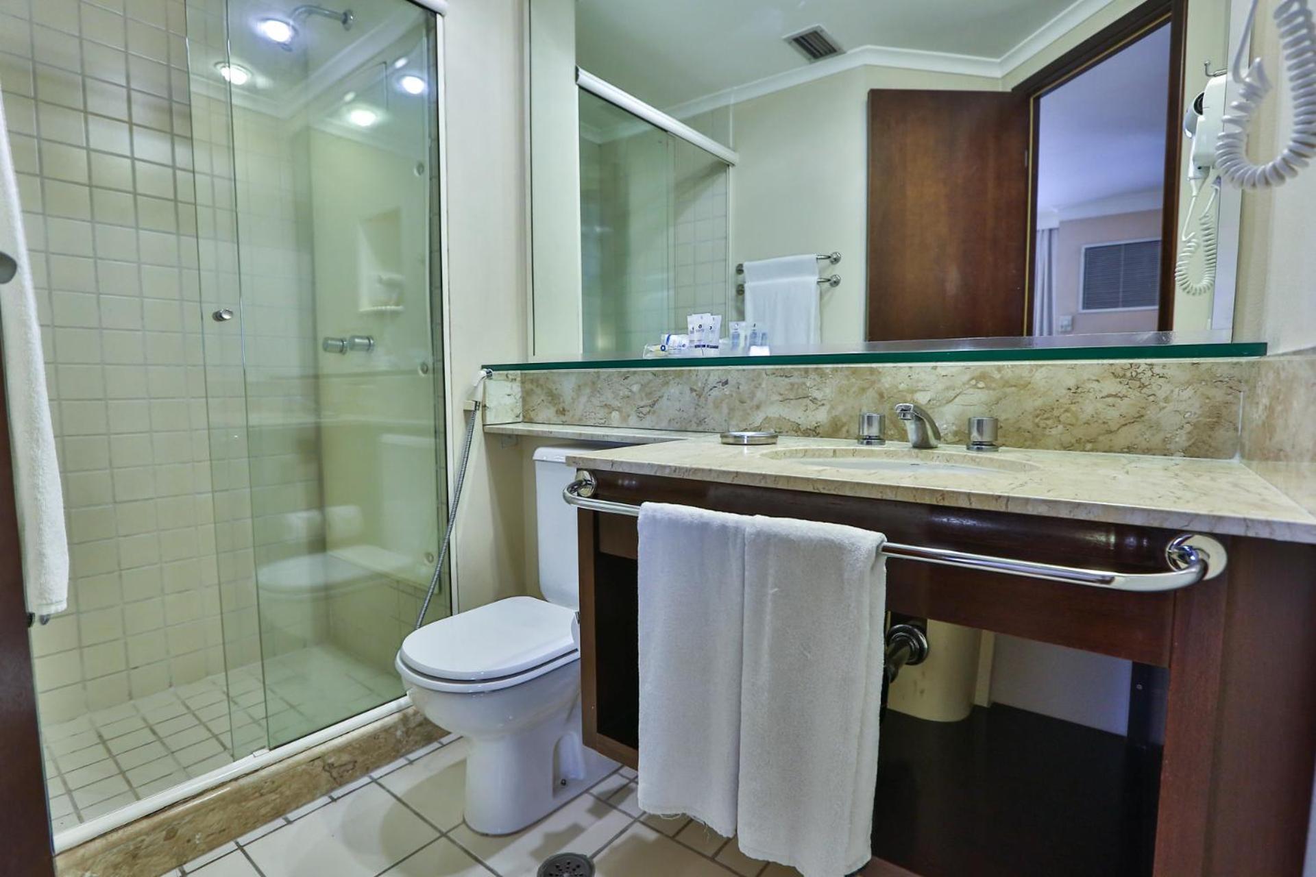 Quarto com Cama King-size