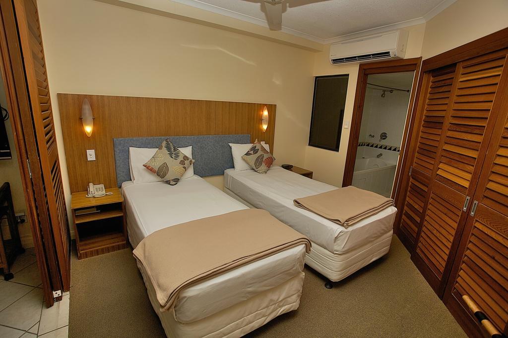 Deluxe One Bedroom Apartment - Lower Ground Floor