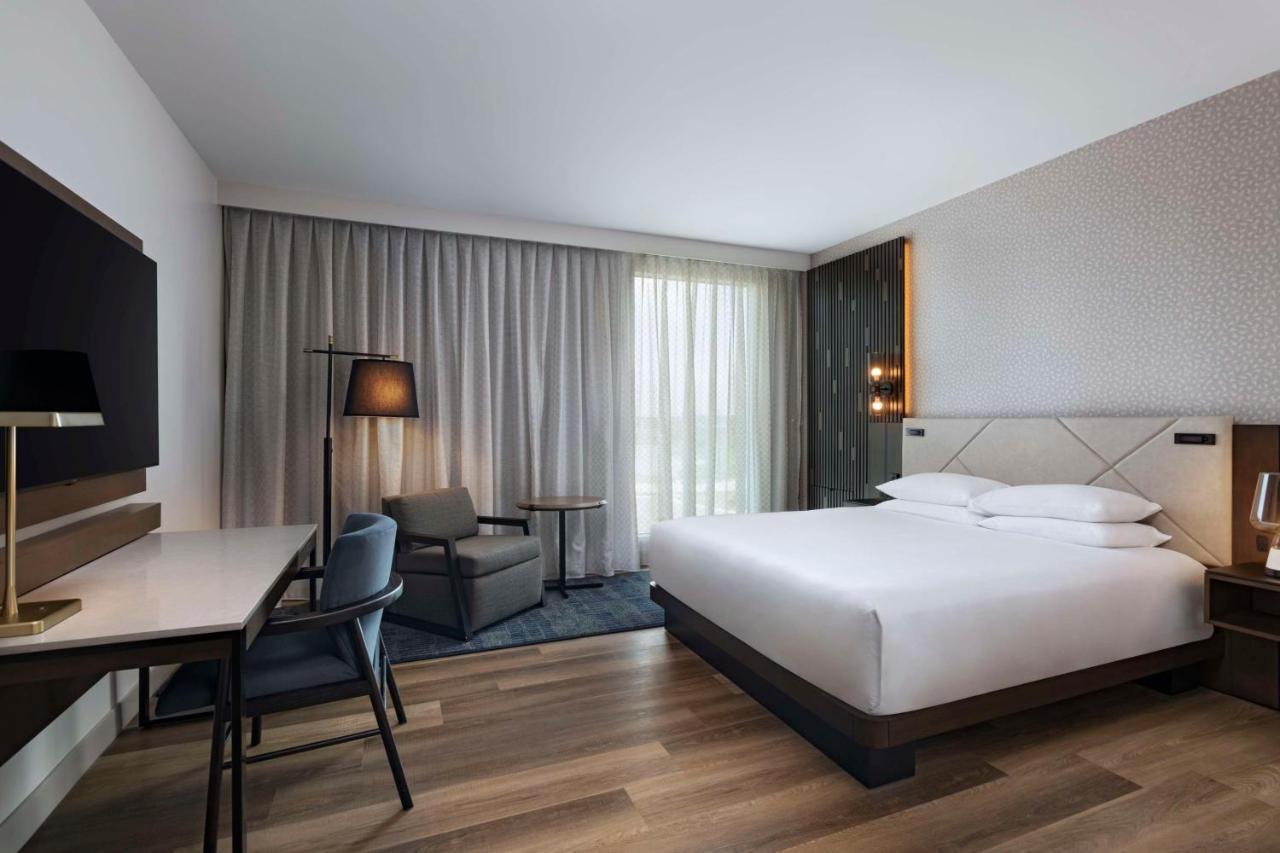 King Room with Water View