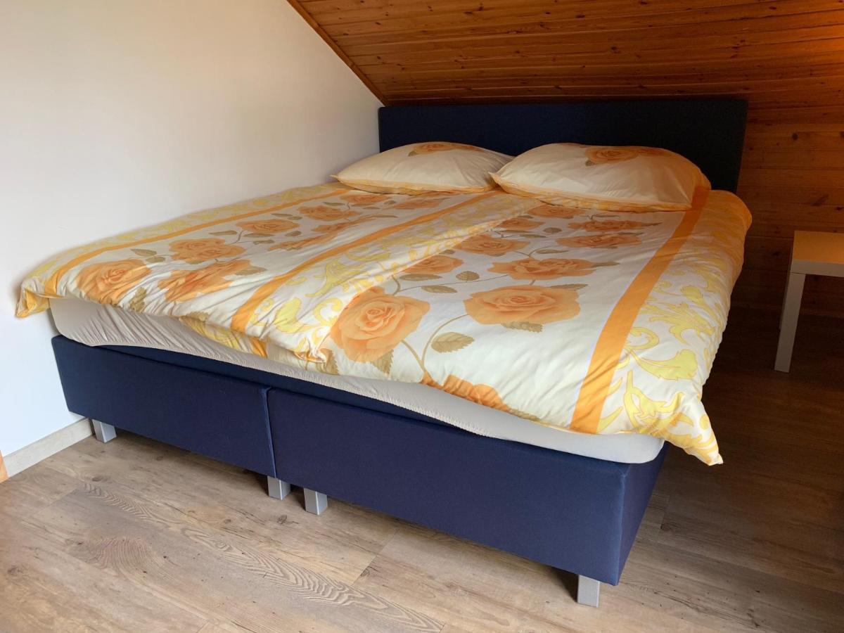 Doppelzimmer mit Balkon
