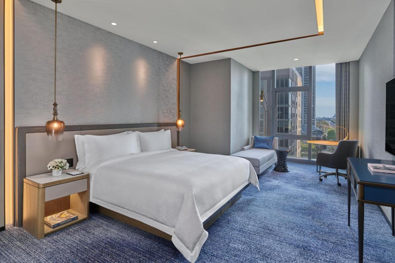 Chambre Lit King-Size Supérieure - Vue sur Ville