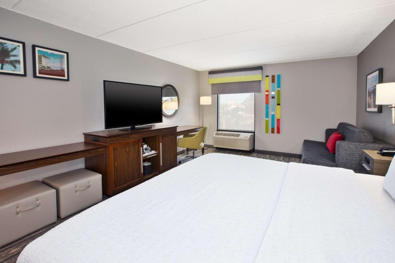 King Room with Accessible Tub - Mobility and Hearing Access/Non-Smoking,1498913245:JPEG