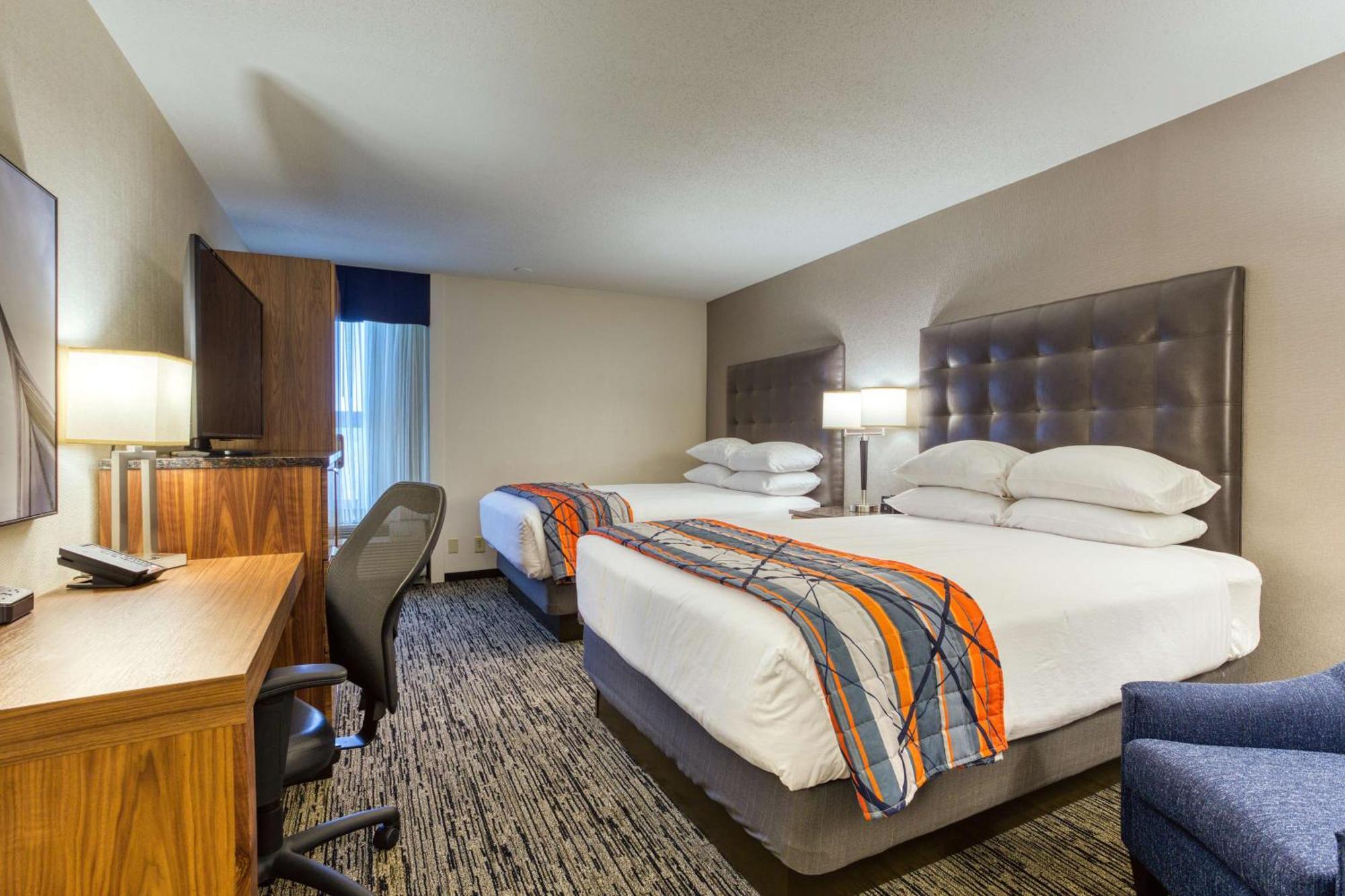 Deluxe Queen Room with Two Queen Beds