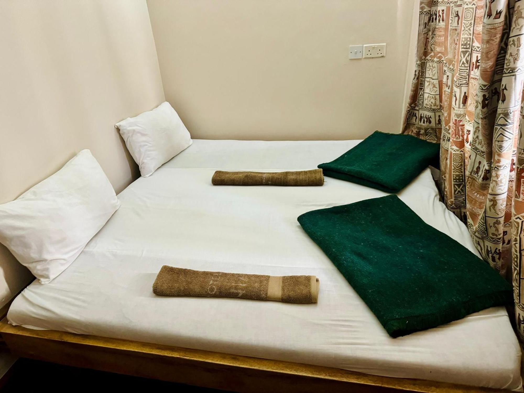 Chambre Double Standard avec Salle de Bains Commune