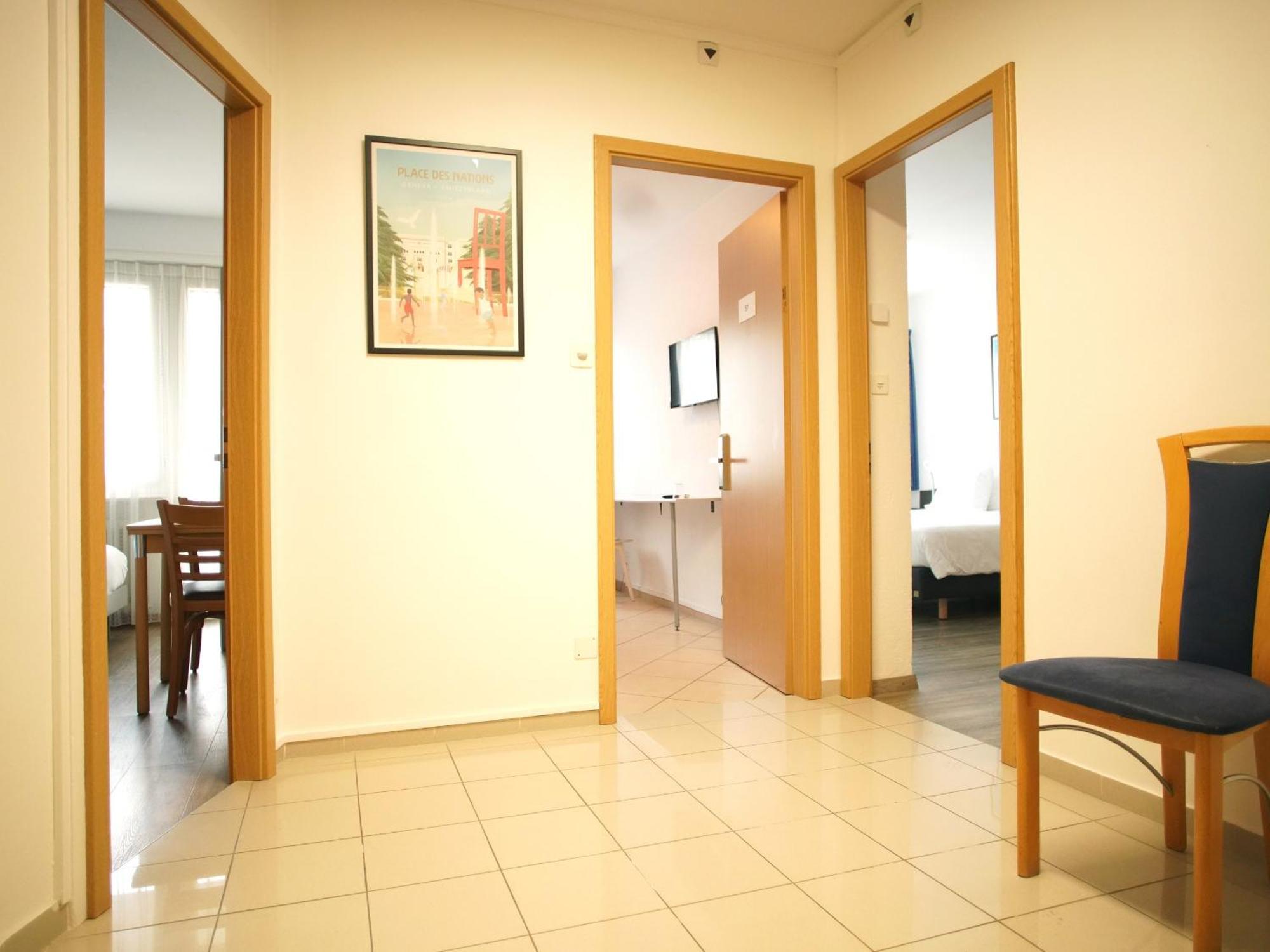 Single Room with Shared Shower and Toilet